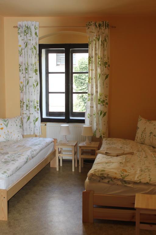 Ferienwohnung Penzion U Brány Kutná Hora Zimmer foto