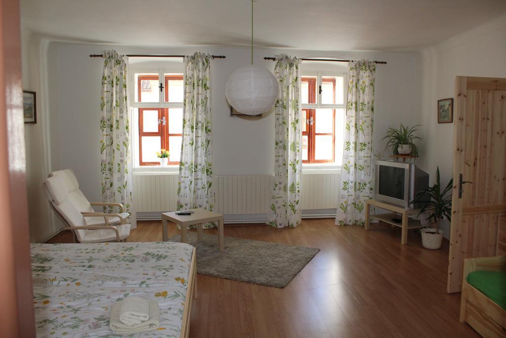 Ferienwohnung Penzion U Brány Kutná Hora Exterior foto